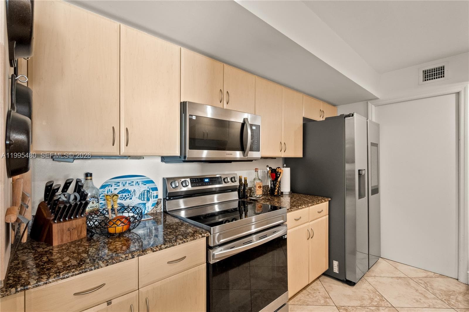 6917 Collins Ave 1609 photo 7