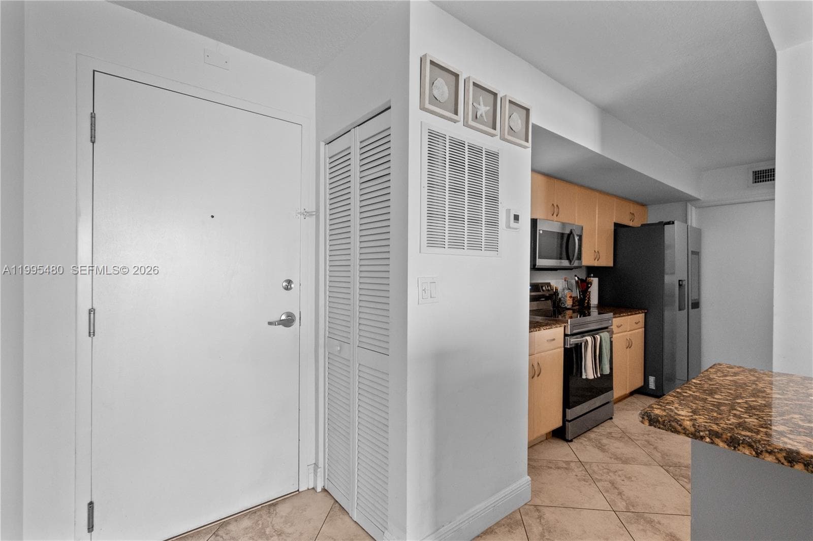 6917 Collins Ave 1609 photo 3