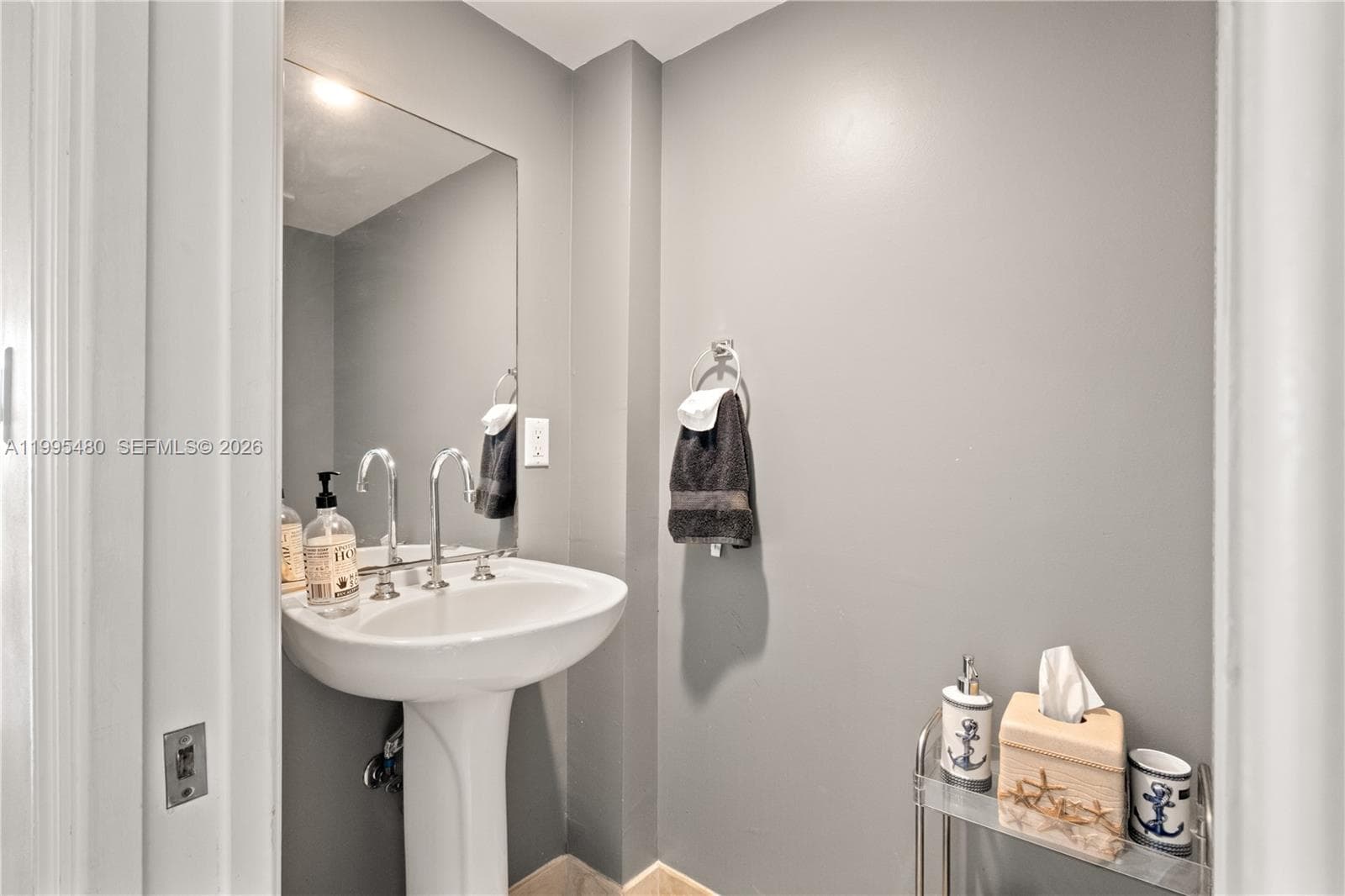 6917 Collins Ave 1609 photo 4