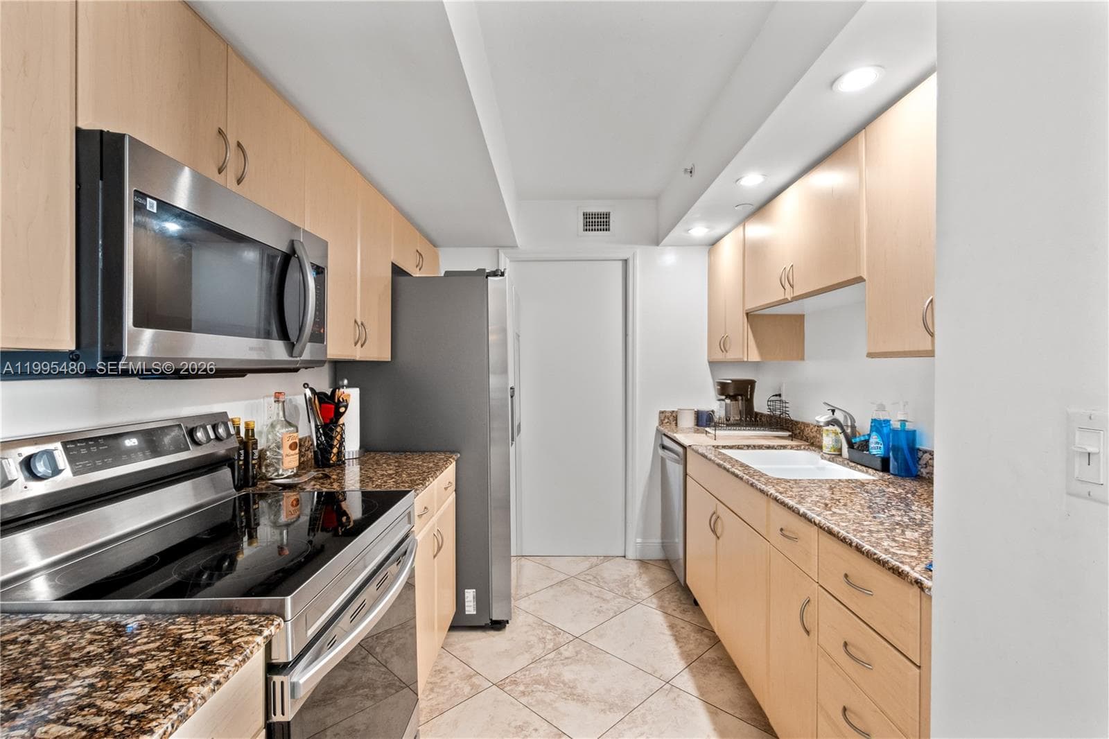 6917 Collins Ave 1609 photo 8