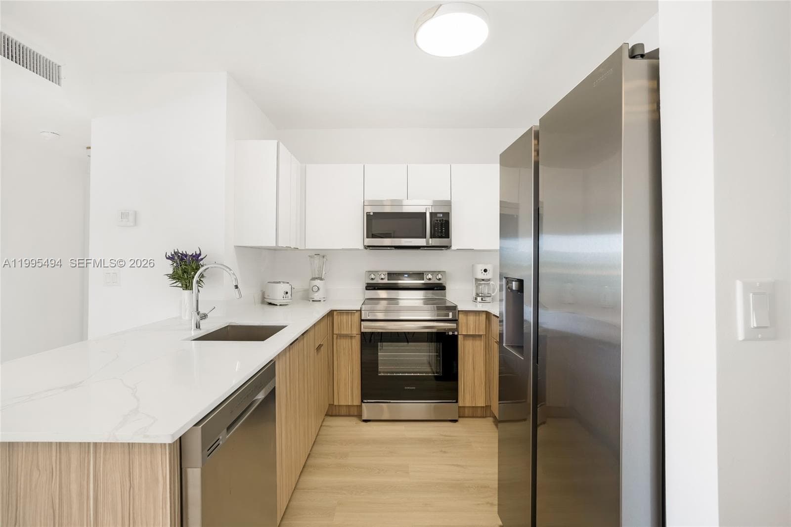 9881 Bay Harbor Dr 502 photo 11