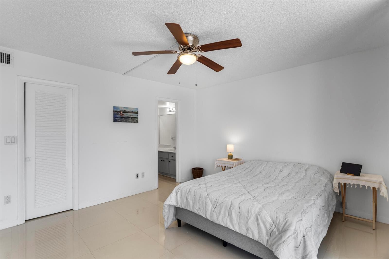3100 NE 49th Street 1008 photo 22