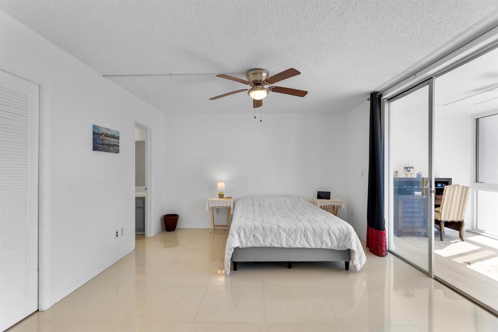 3100 NE 49th Street 1008 photo 20