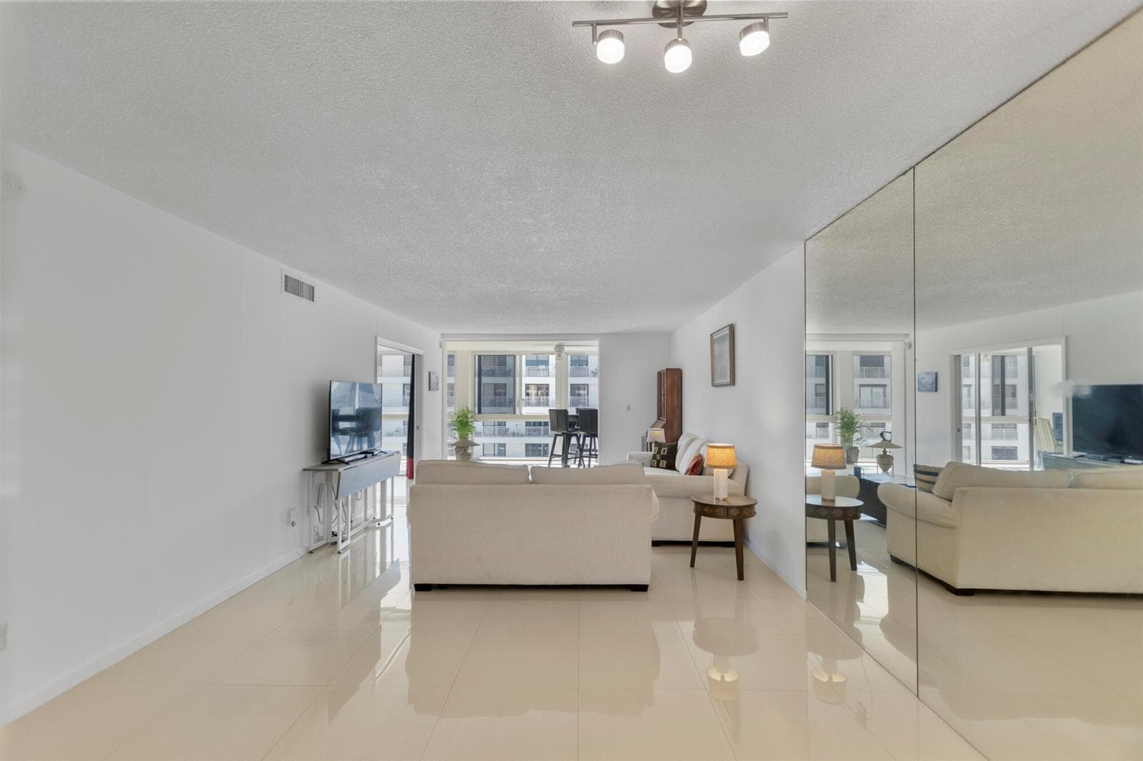 3100 NE 49th Street 1008 photo 11