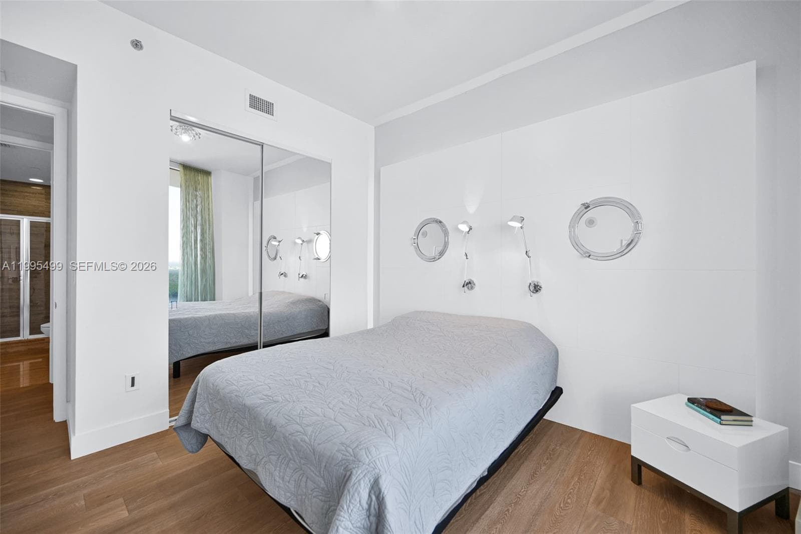 15901 Collins Ave 2405 photo 9