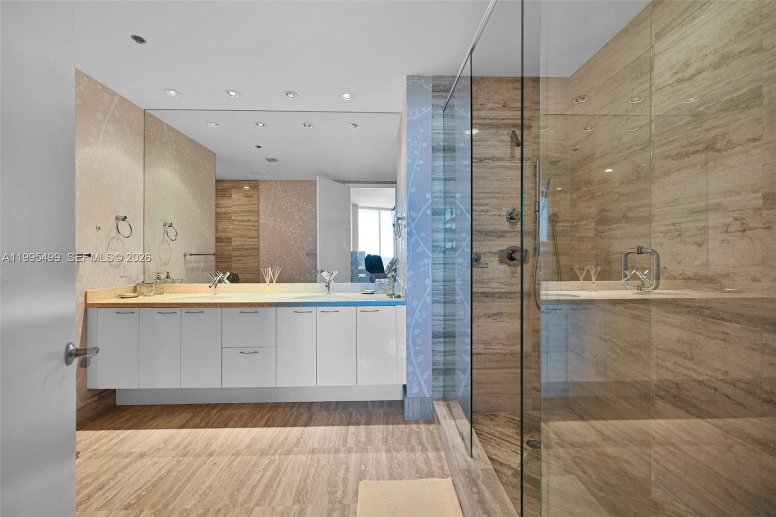 15901 Collins Ave 2405 photo 18