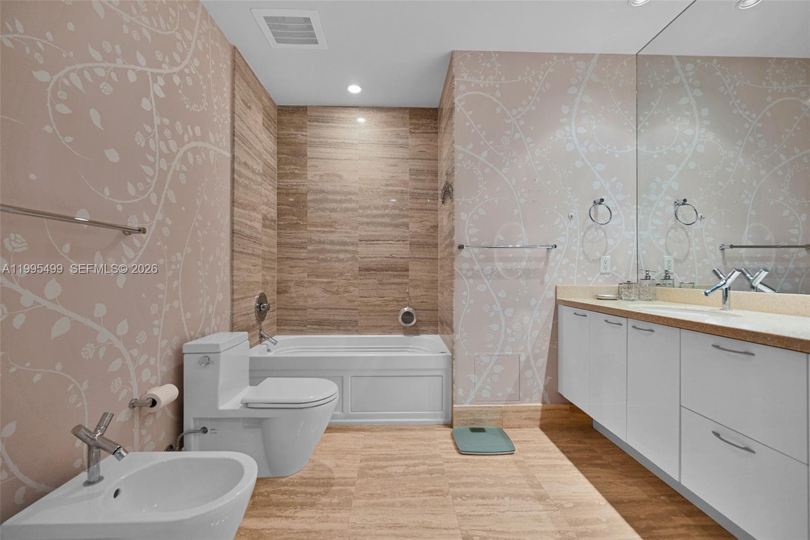 15901 Collins Ave 2405 photo 21