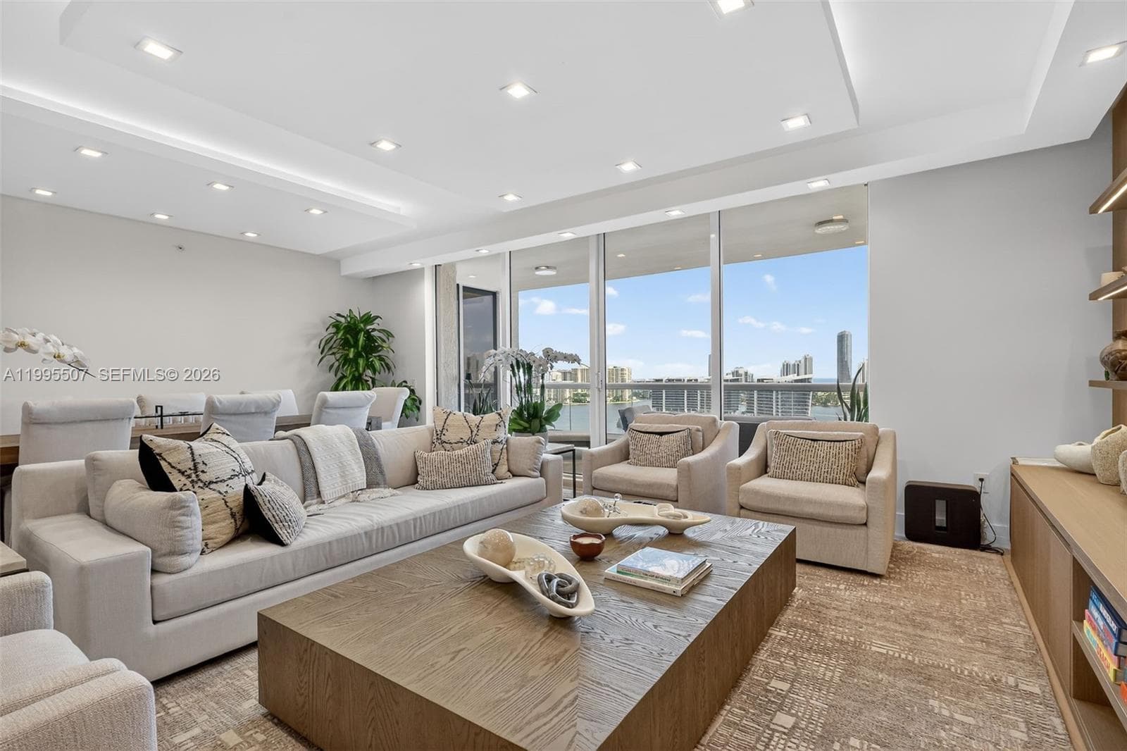 6000 Island Blvd 2102 photo 18