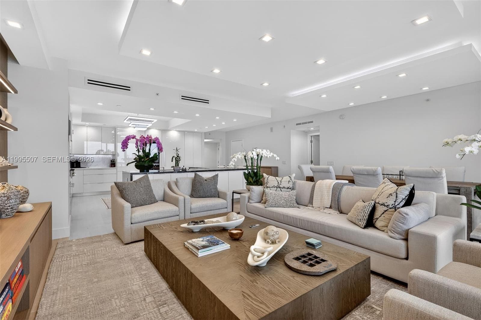 6000 Island Blvd 2102 photo 19