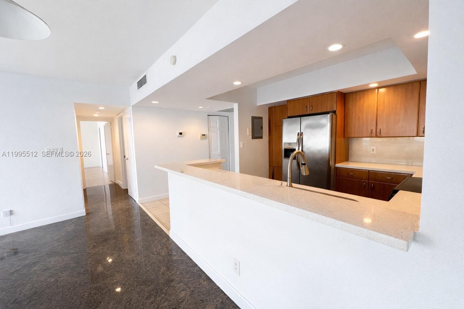 5600 Collins Ave 4E photo 3