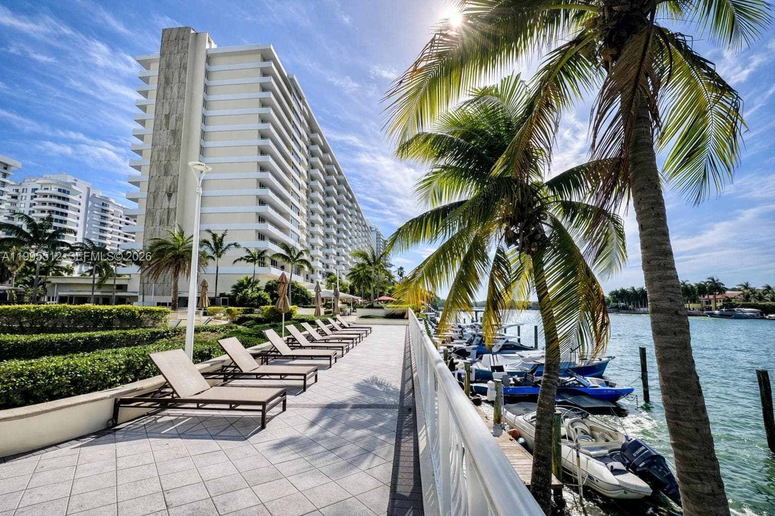 5600 Collins Ave 4E photo 1