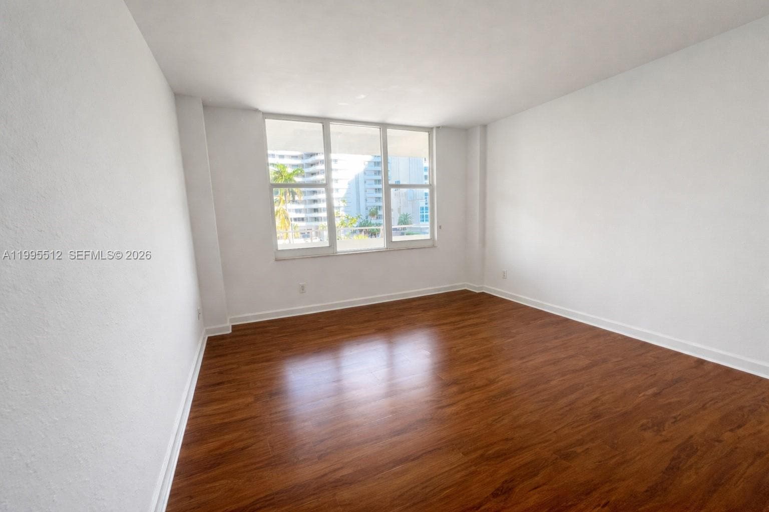 5600 Collins Ave 4E photo 5