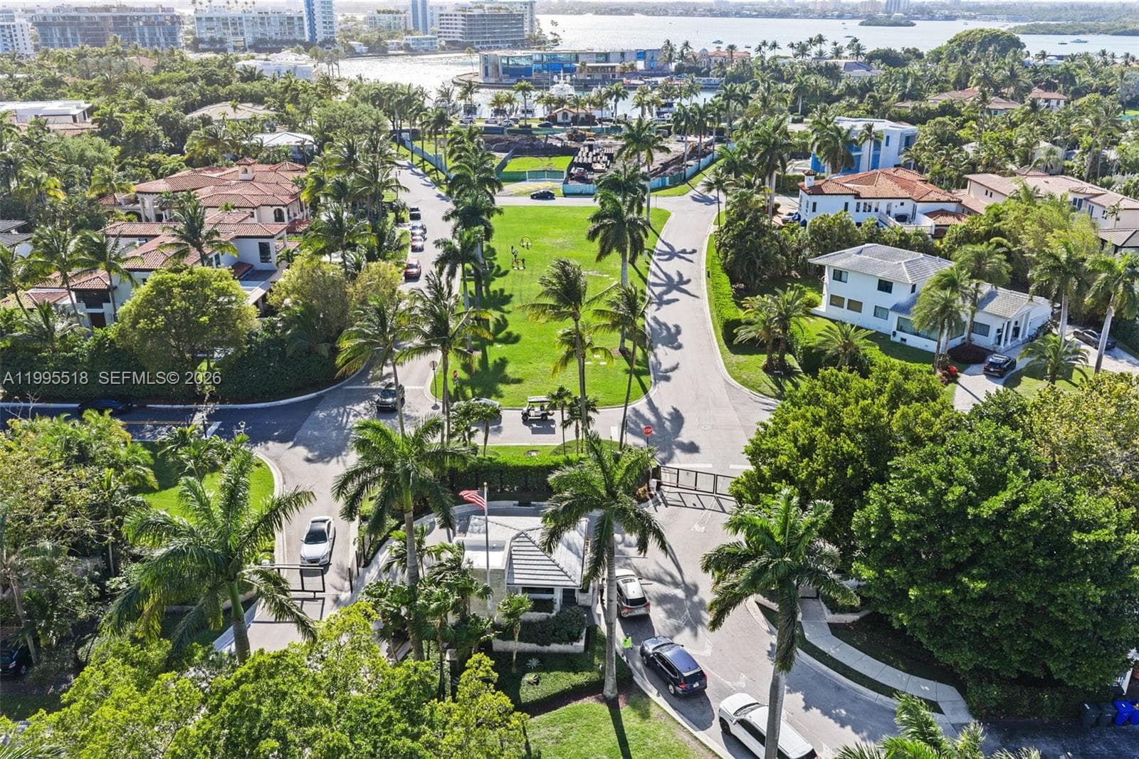 220 Bal Bay Dr photo 16