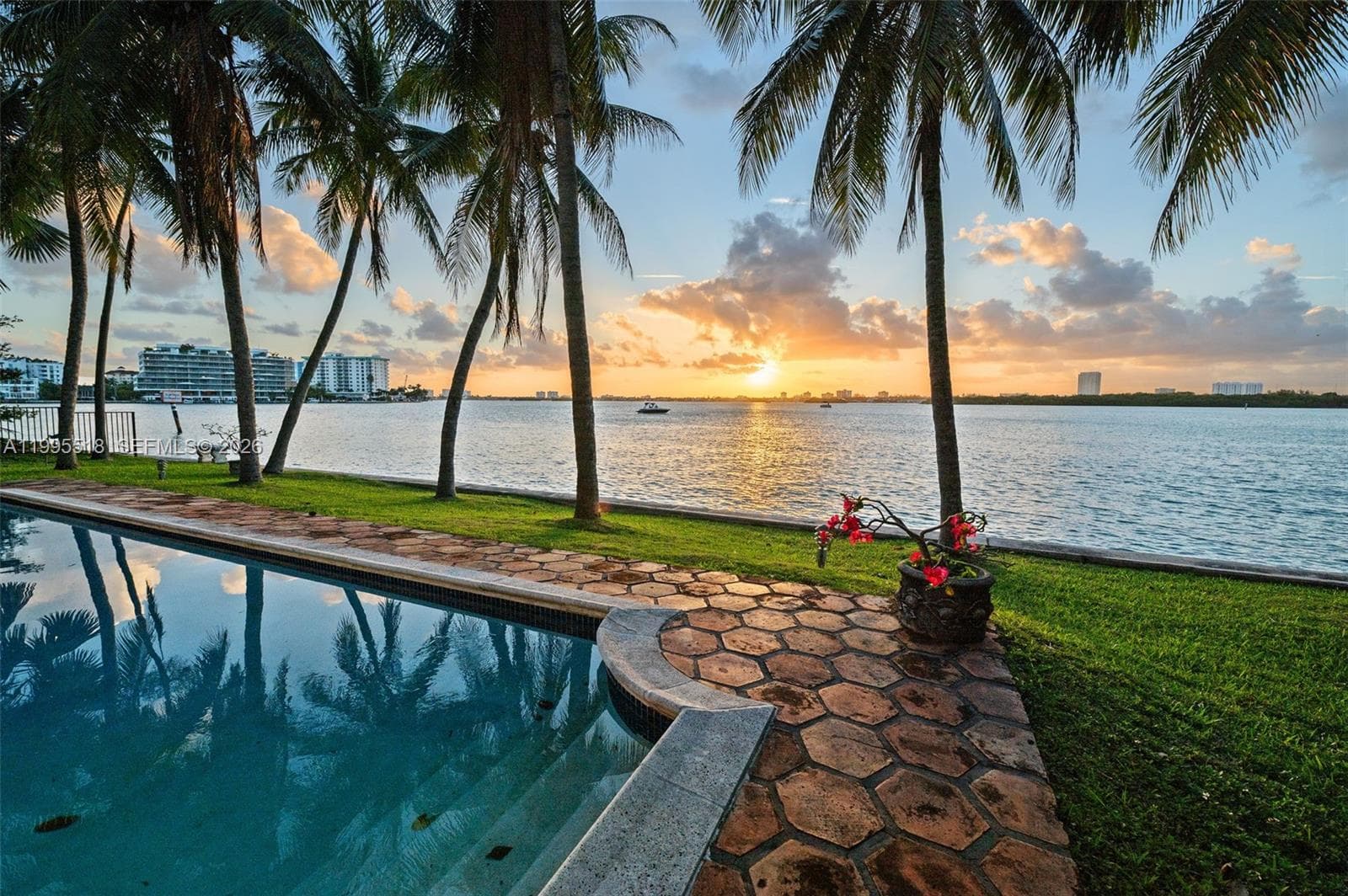 220 Bal Bay Dr photo 10