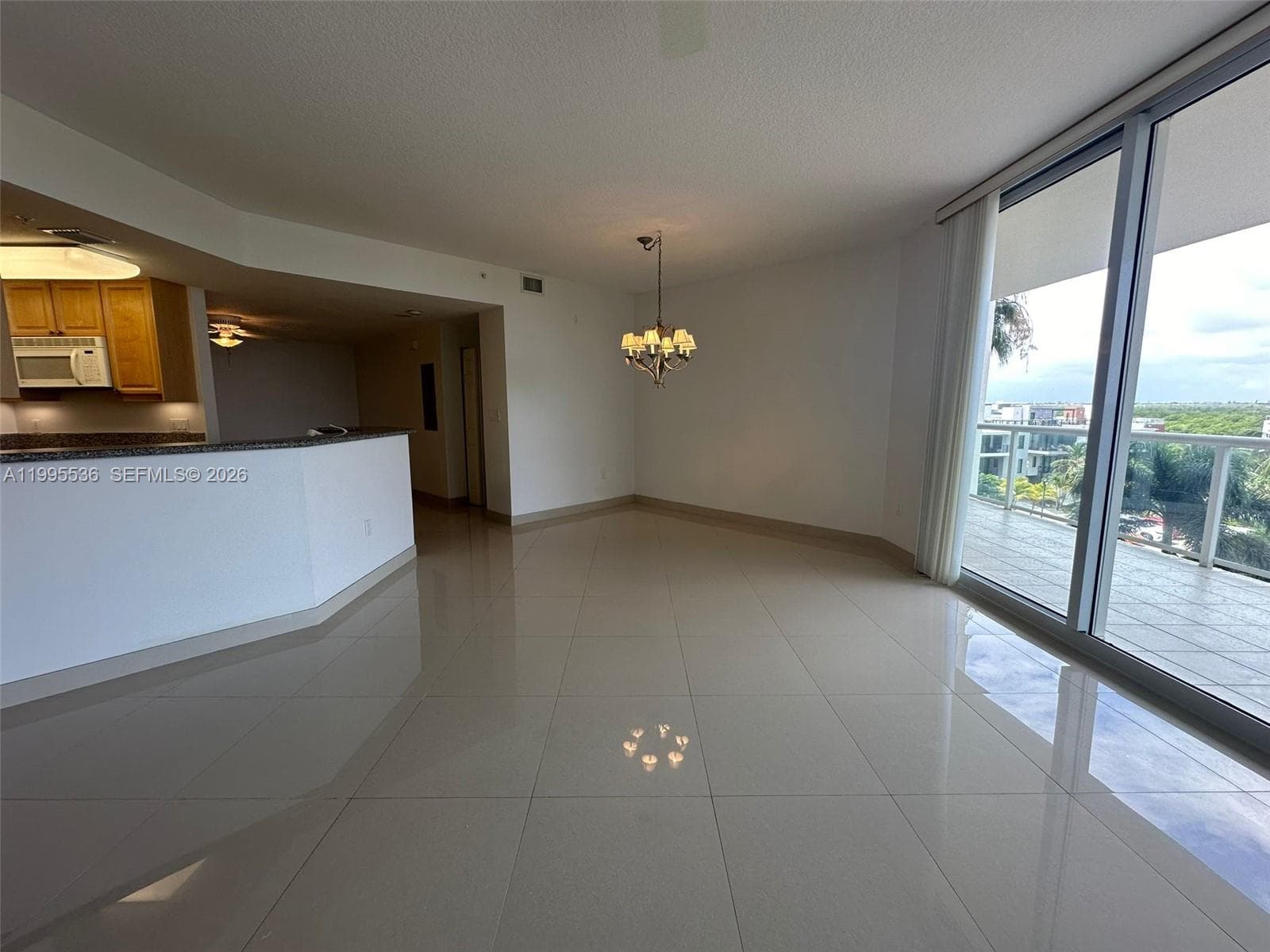 6001 N Ocean Dr 503 photo 23