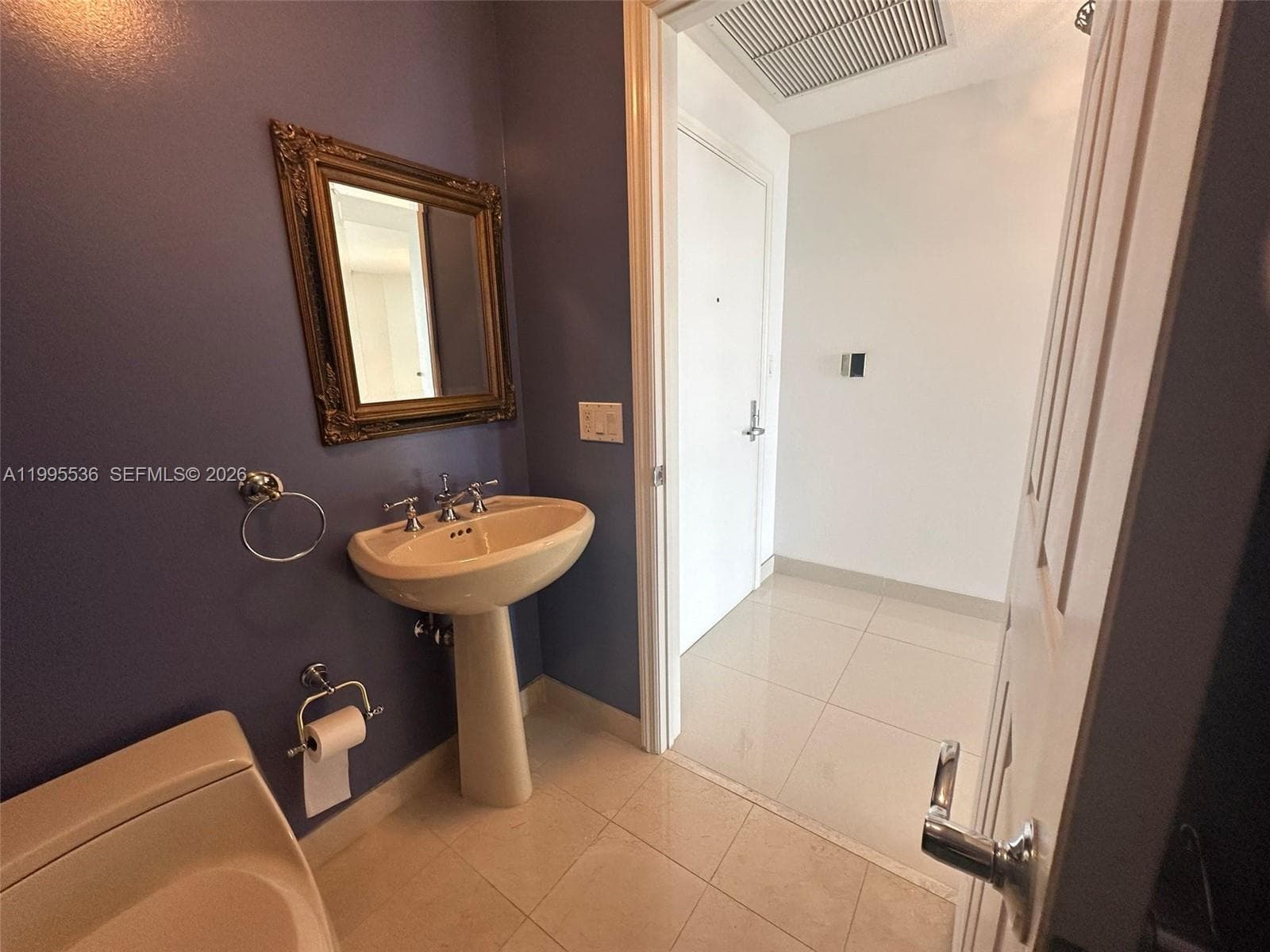 6001 N Ocean Dr 503 photo 18