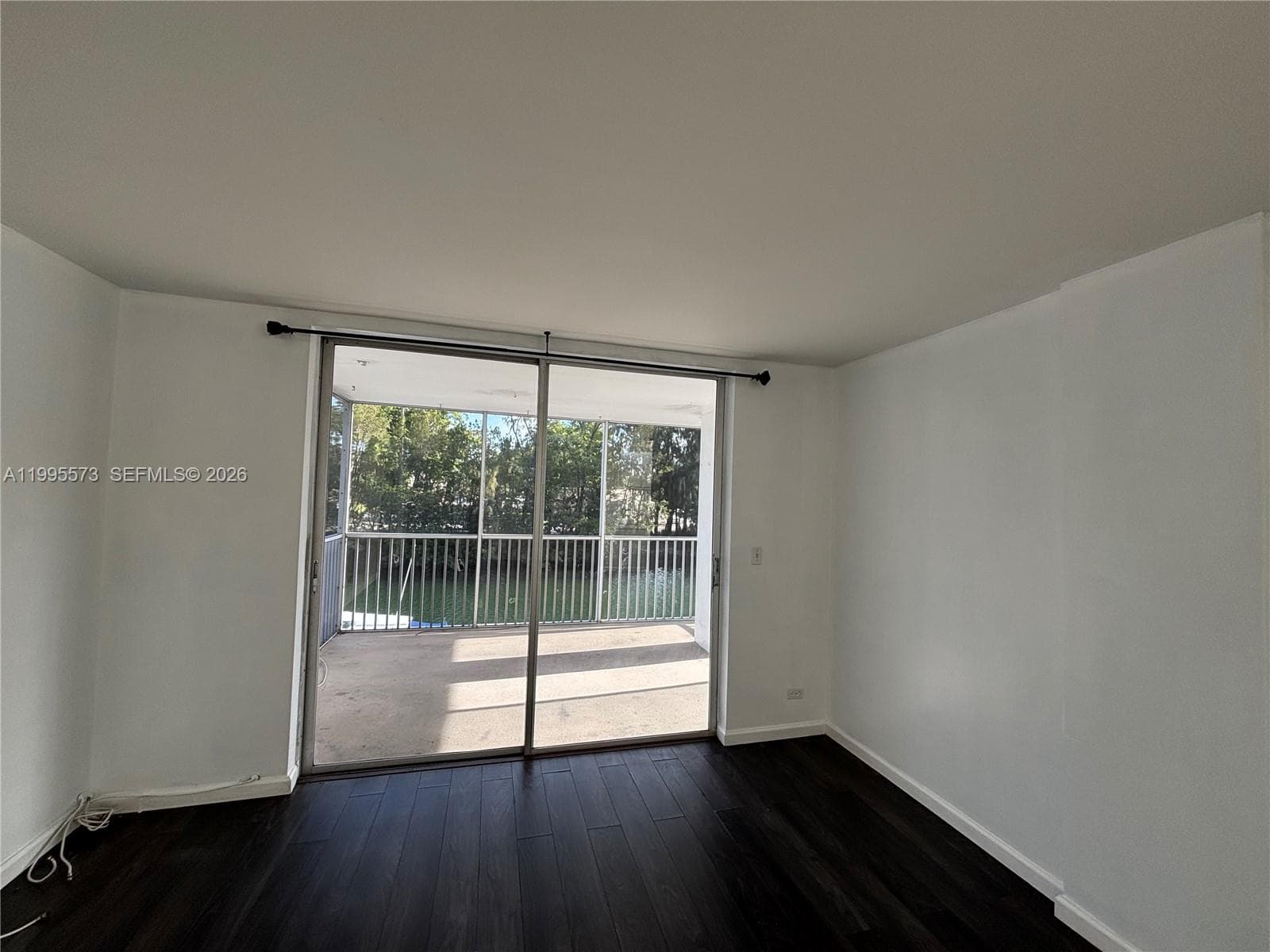 3660 166th St 215 photo 16