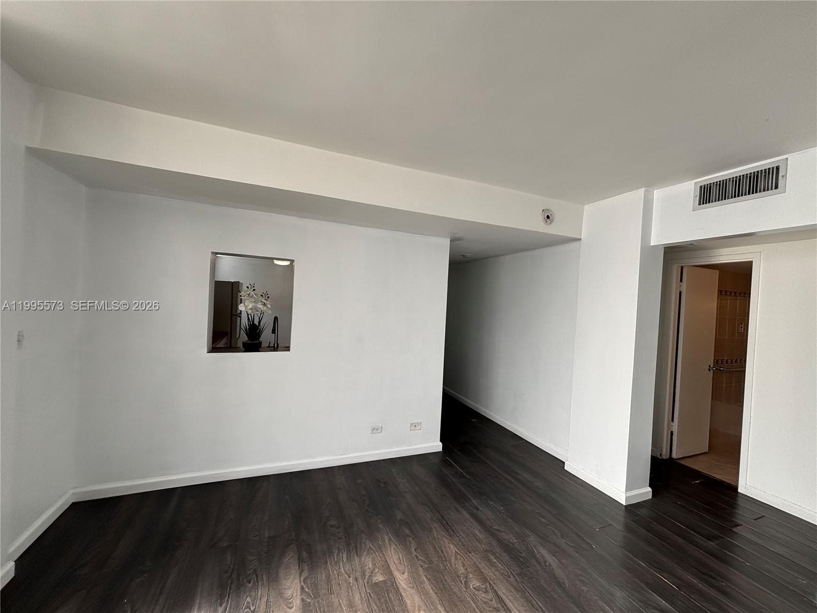 3660 166th St 215 photo 12