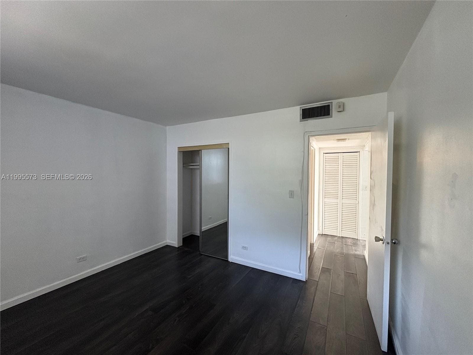 3660 166th St 215 photo 22