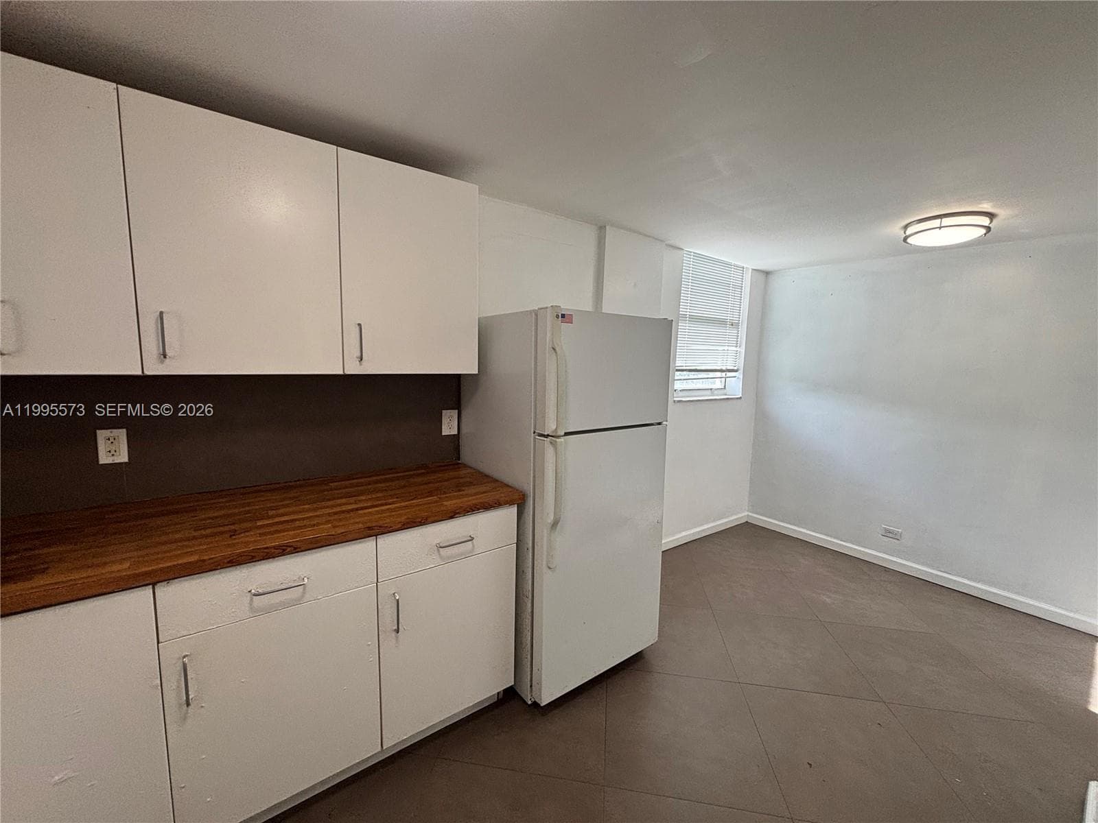 3660 166th St 215 photo 7