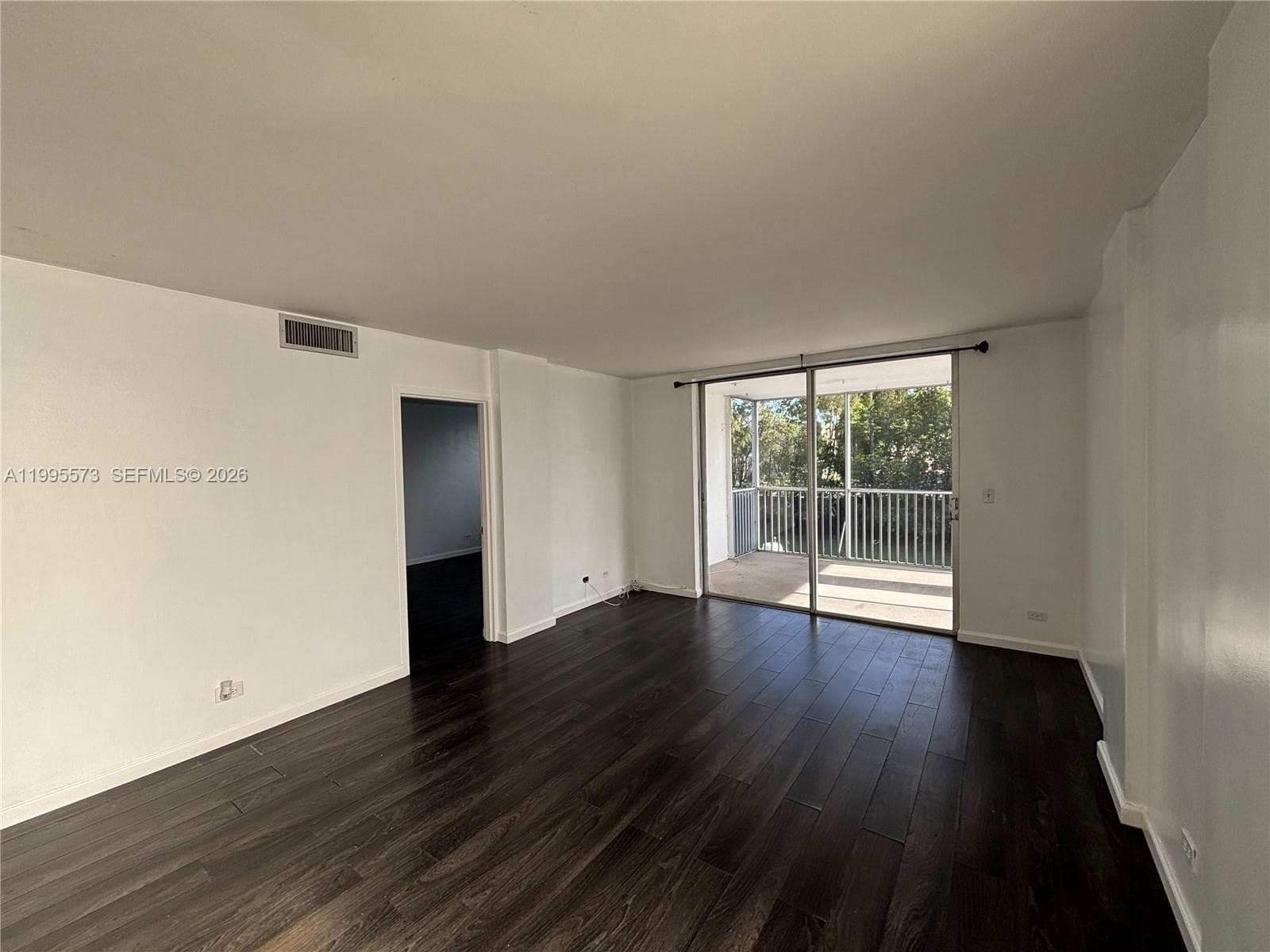 3660 166th St 215 photo 3