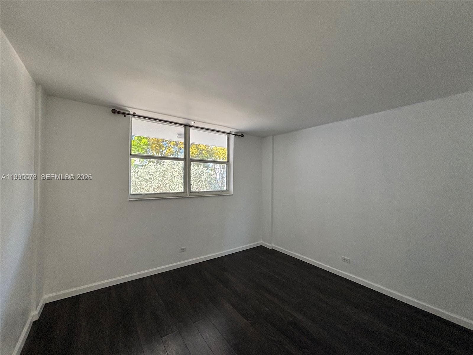 3660 166th St 215 photo 21