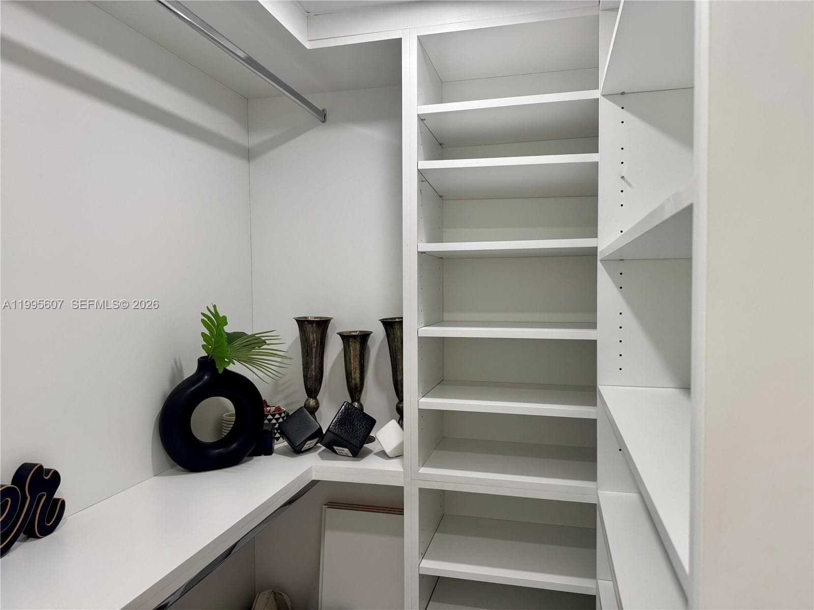 2406 Marathon Ln photo 25