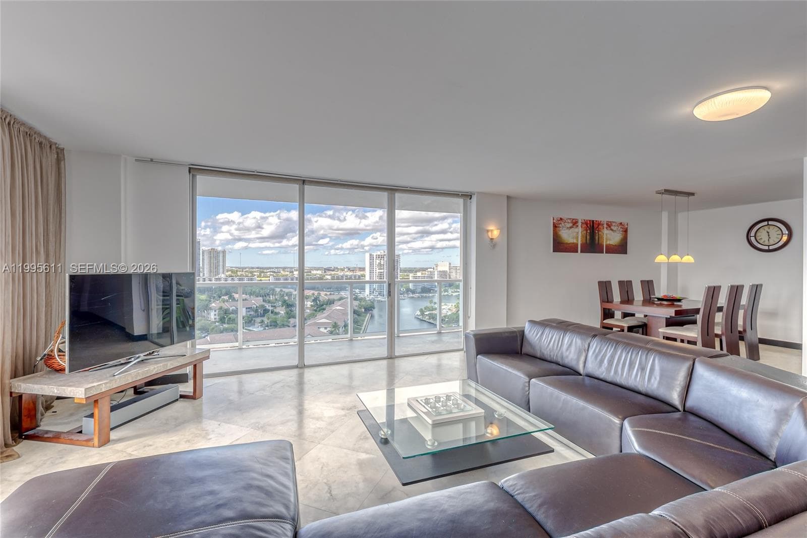 3800 Ocean Drive 1606 photo 14