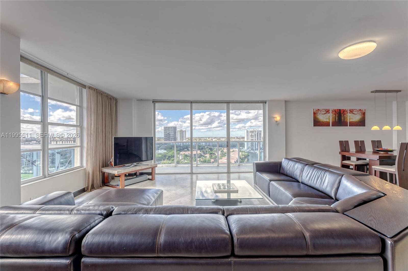 3800 Ocean Drive 1606 photo 15