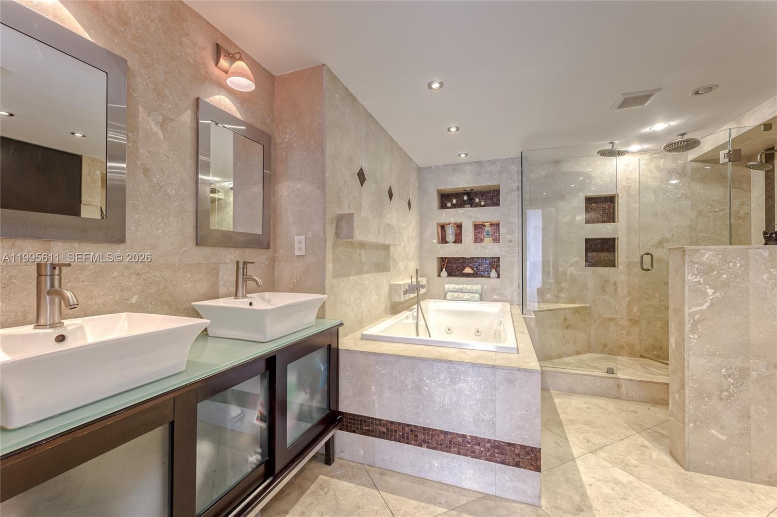 3800 Ocean Drive 1606 photo 8