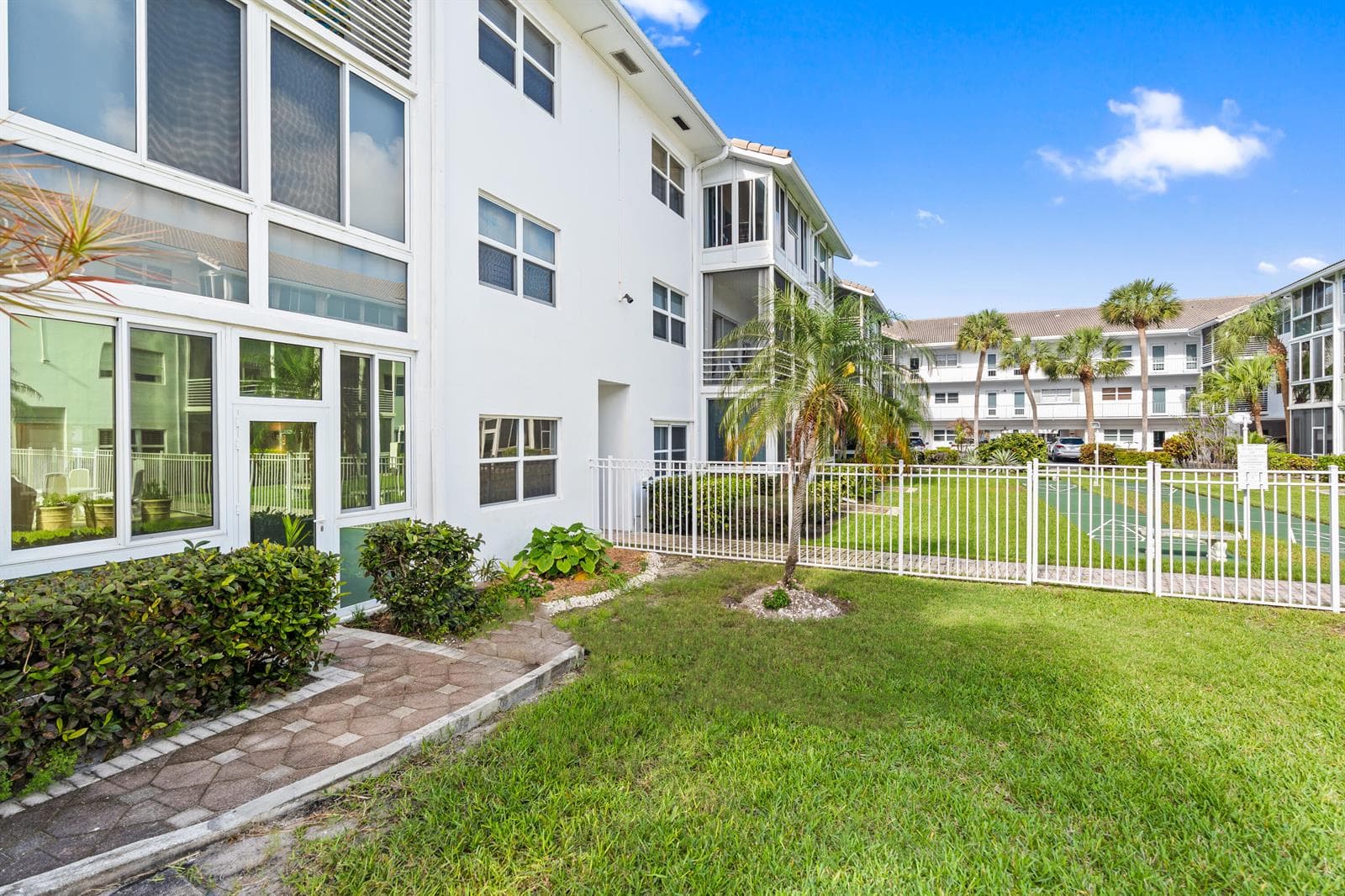 1461 S Ocean Boulevard 106 photo 20