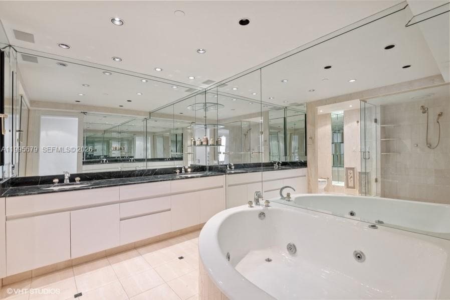 19707 Turnberry Way 4H photo 16