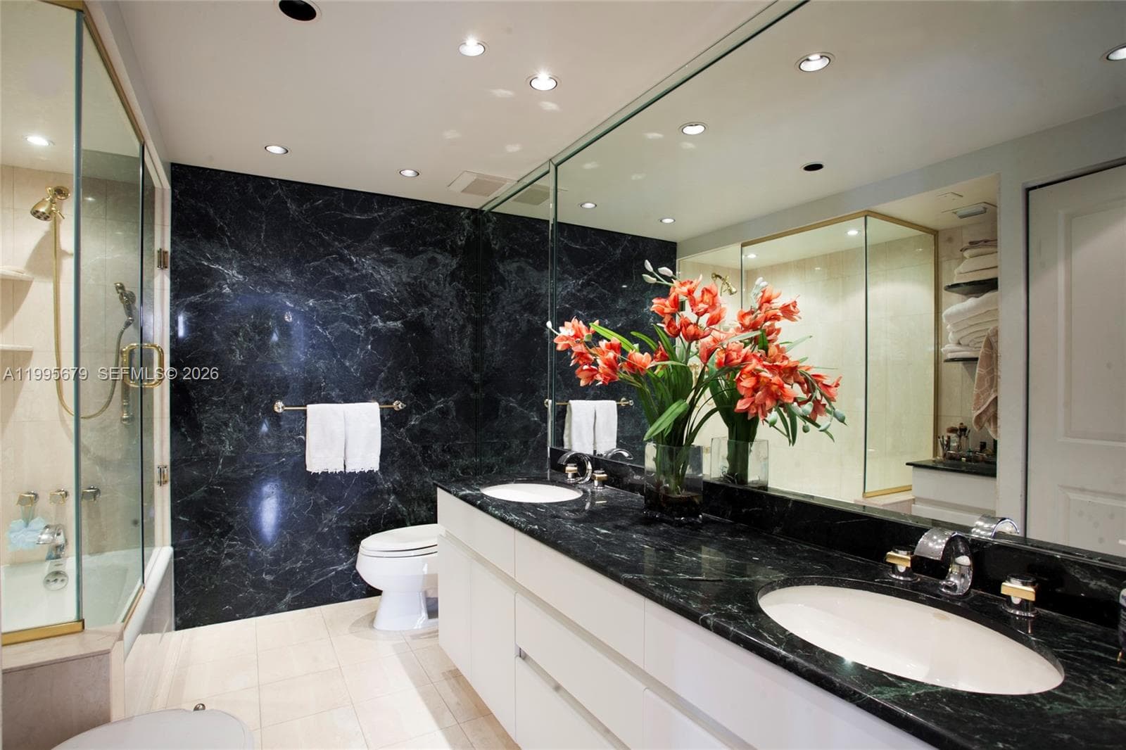 19707 Turnberry Way 4H photo 15