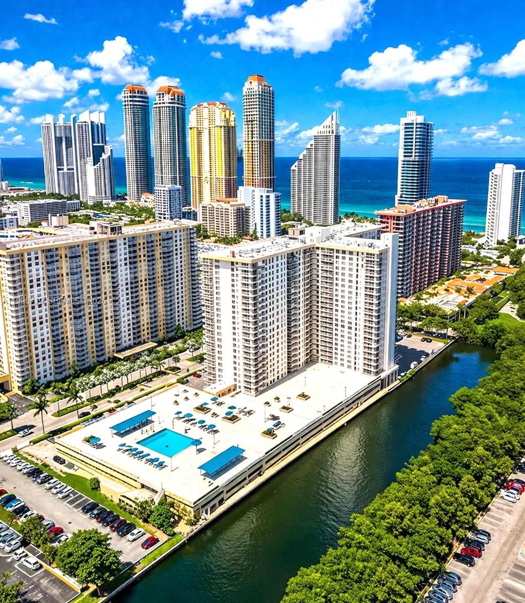 230 174th St 2404 photo 2