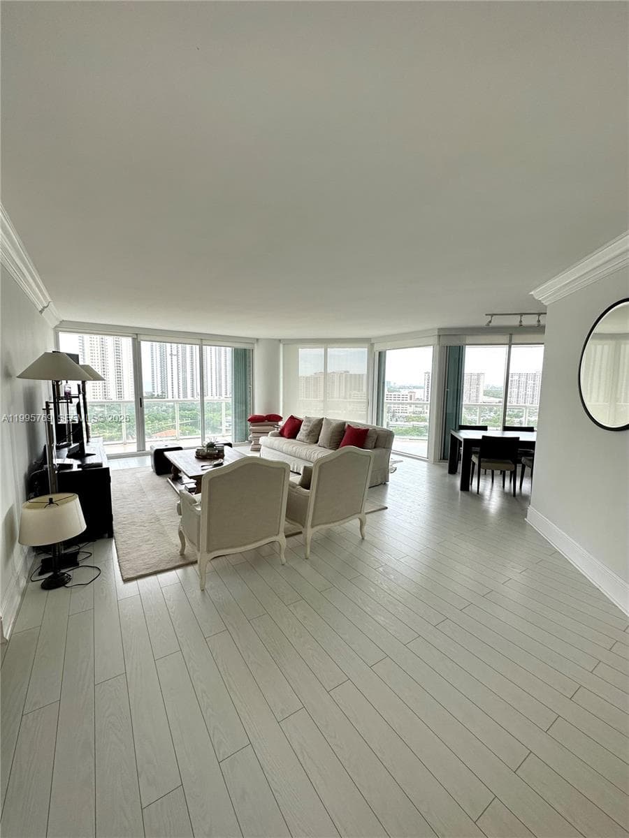 16500 Collins Ave 1453 photo 7