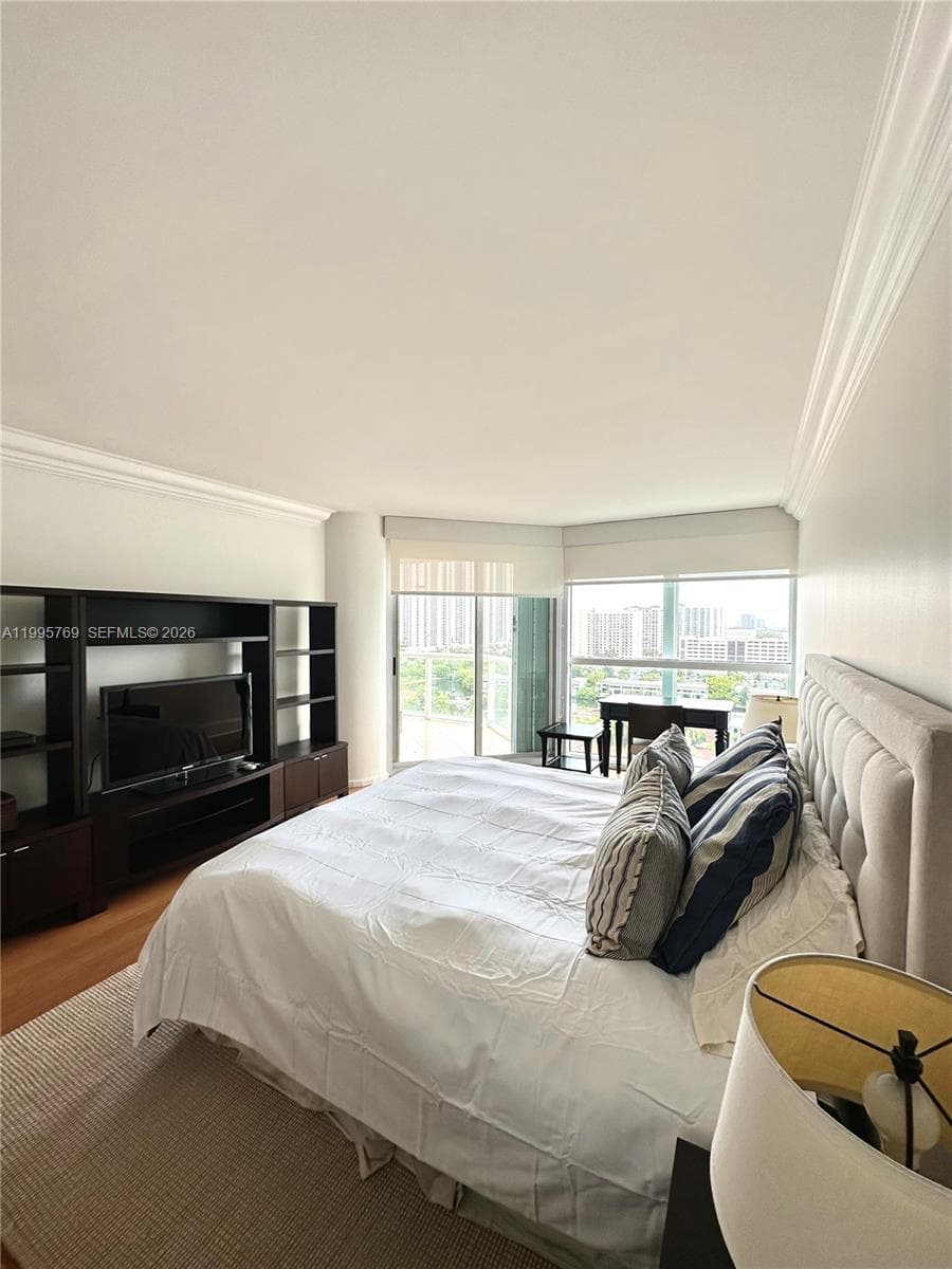 16500 Collins Ave 1453 photo 24