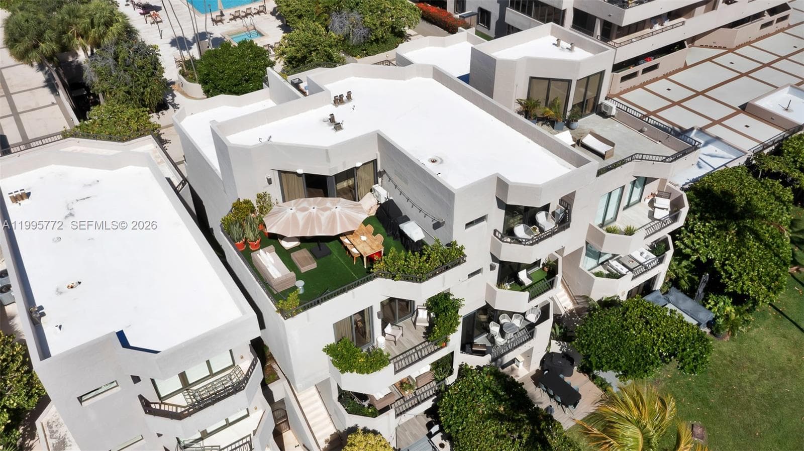 201 Crandon Blvd 175 photo 2