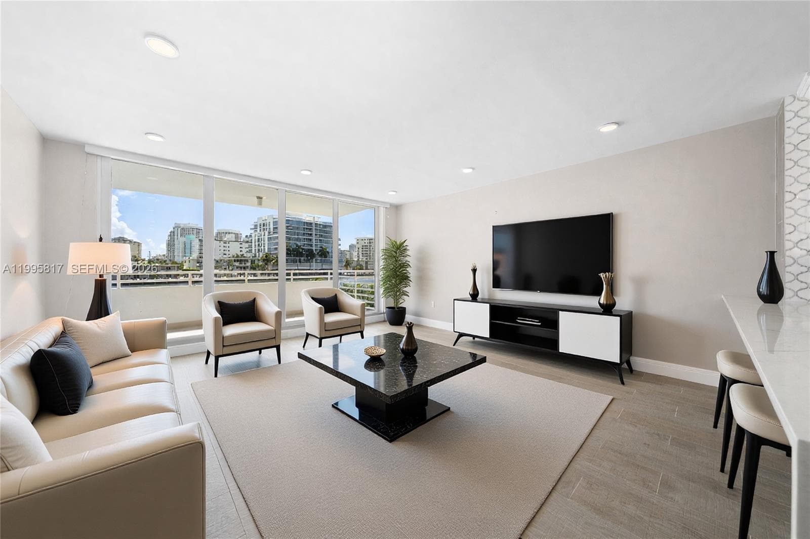 888 Intracoastal Dr 2B photo 2