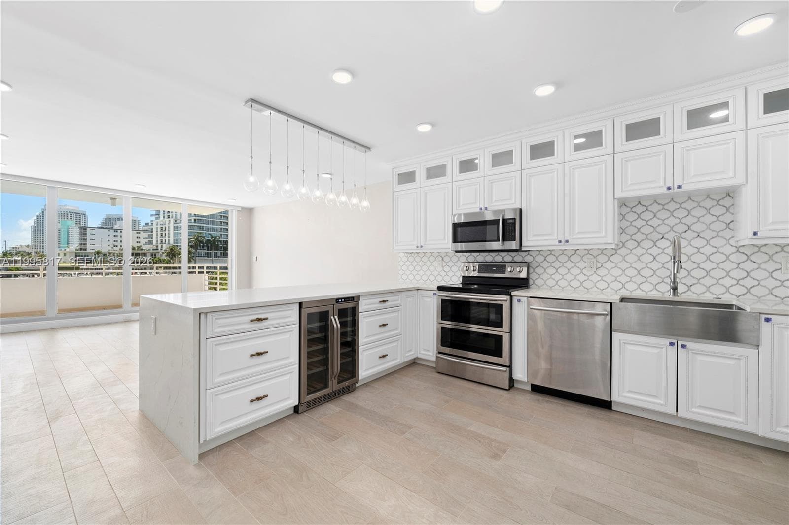 888 Intracoastal Dr 2B photo 3