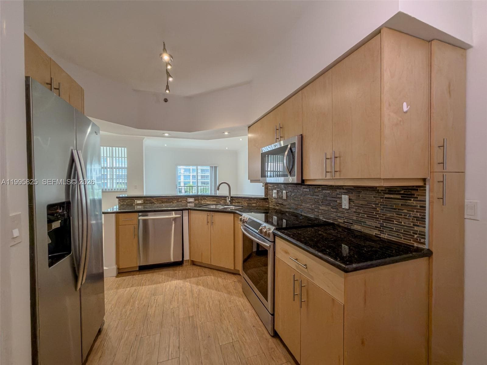 3245 184th St 13405 photo 3