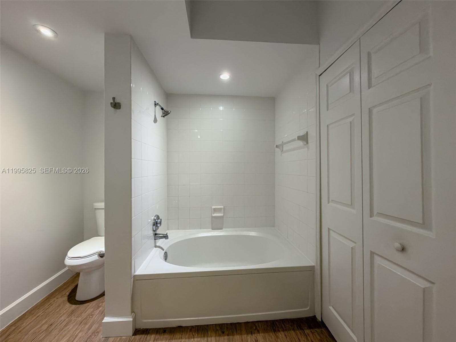 3245 184th St 13405 photo 21