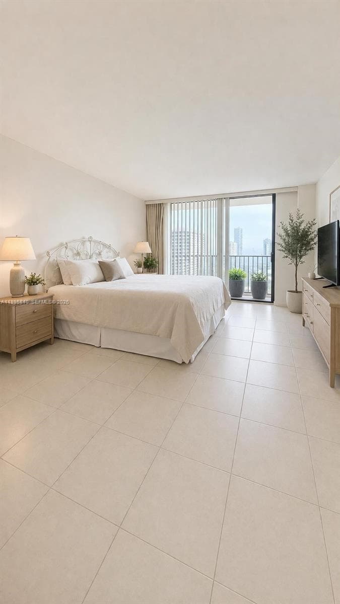 290 174th St 2211 photo 10