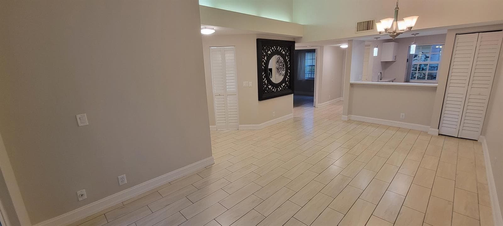 1125 Lake Shore Drive 202 photo 2
