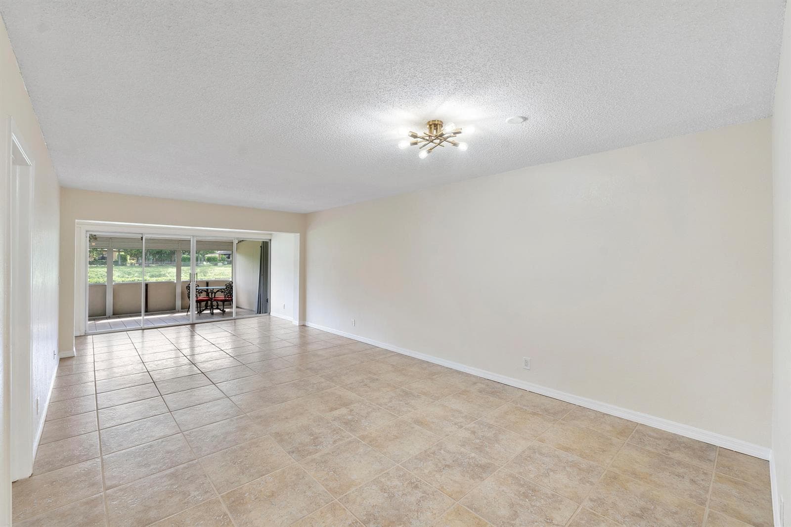 1020 Citrus Way 101 photo 4