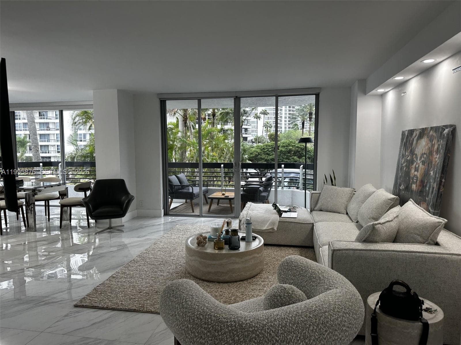 19195 36th Ct 201 photo 6