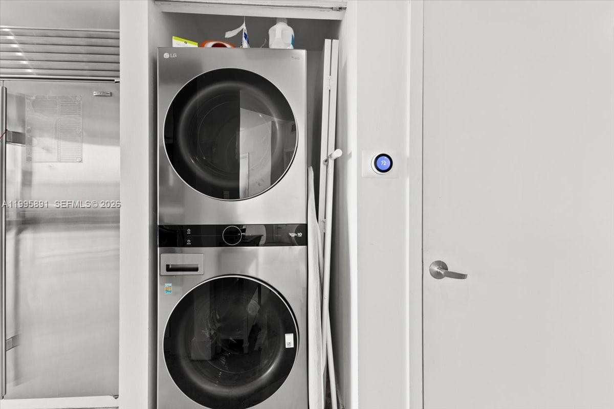 18201 Collins Ave 601A photo 19