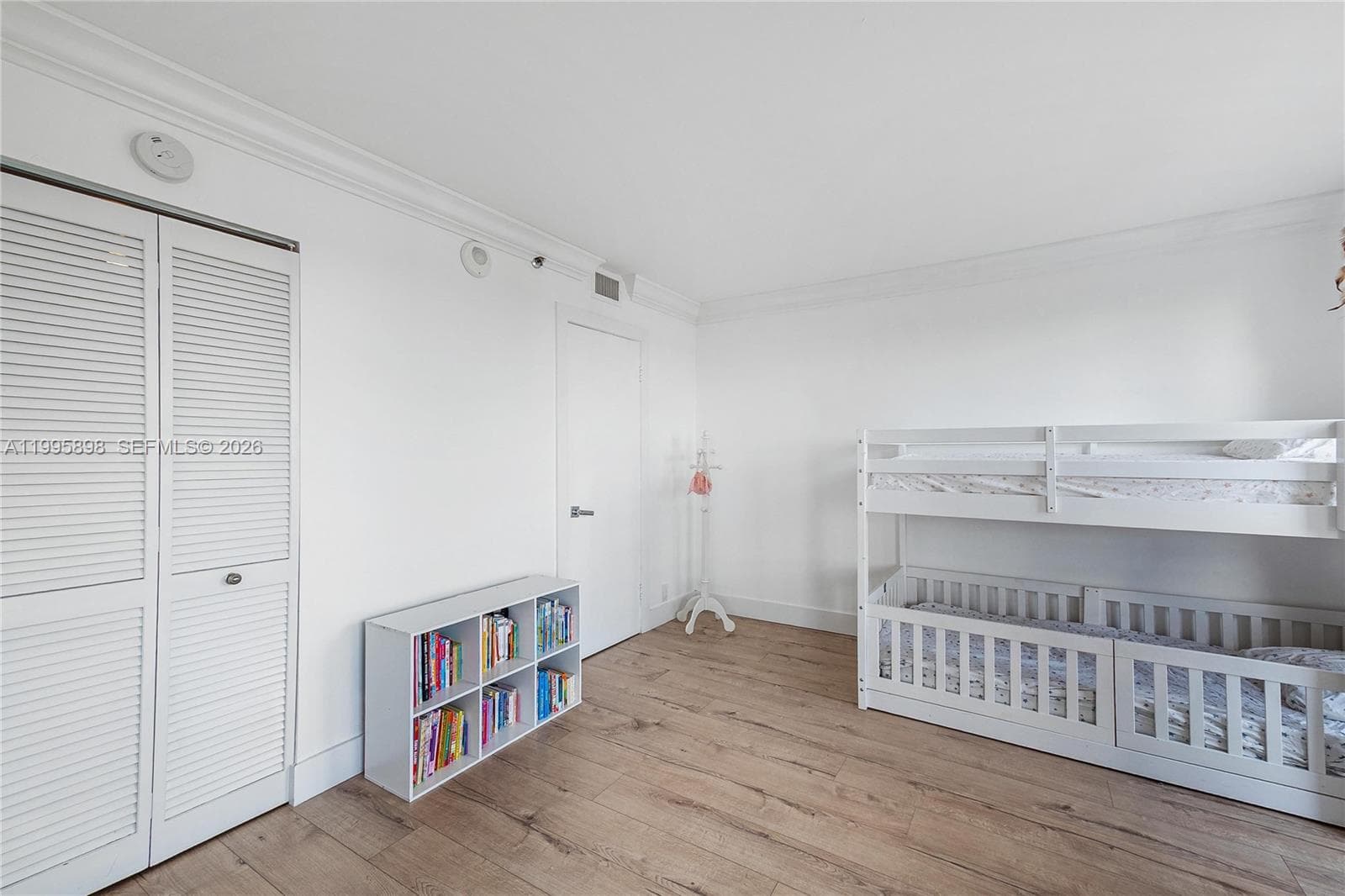 2000 Towerside Ter PH9 photo 20