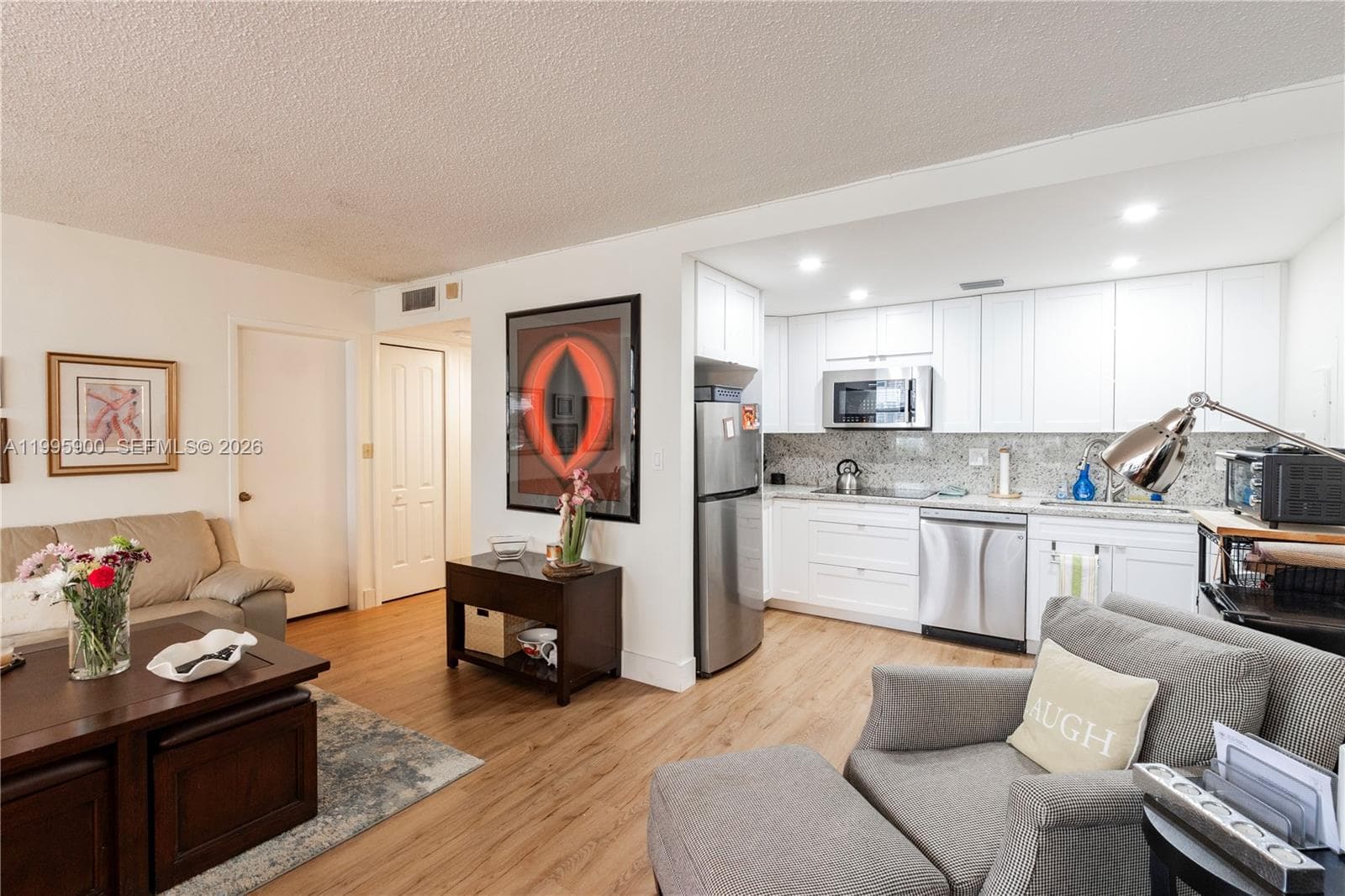 1440 Brickell Bay Dr 201 photo 2