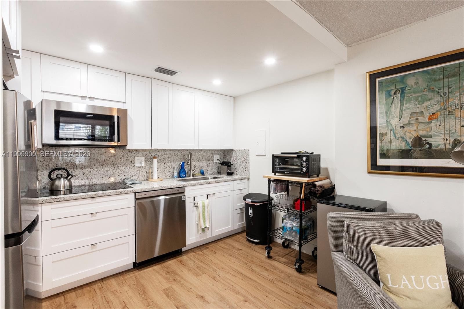 1440 Brickell Bay Dr 201 photo 3