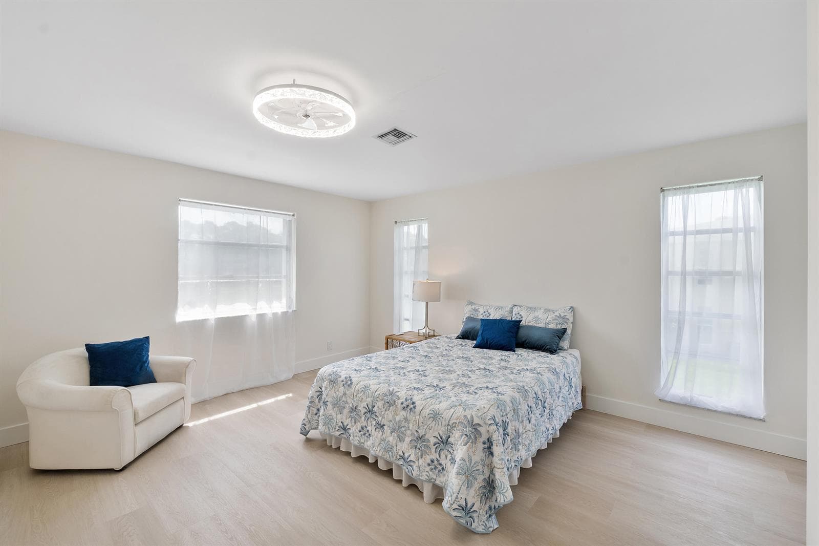 1030 Citrus Way 204 photo 6